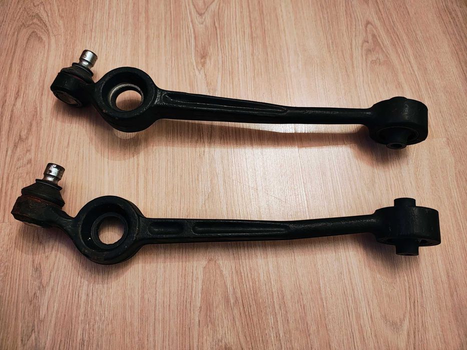 Ауди 100 ц3 предни носачи