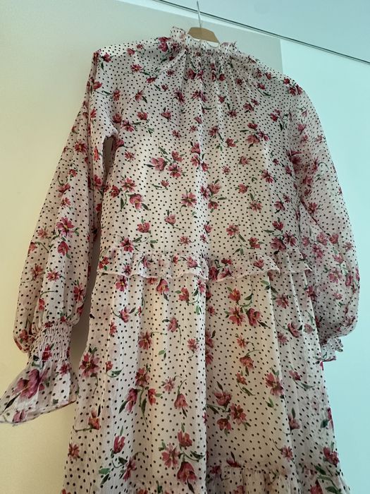 Rochie Stradivarius, S