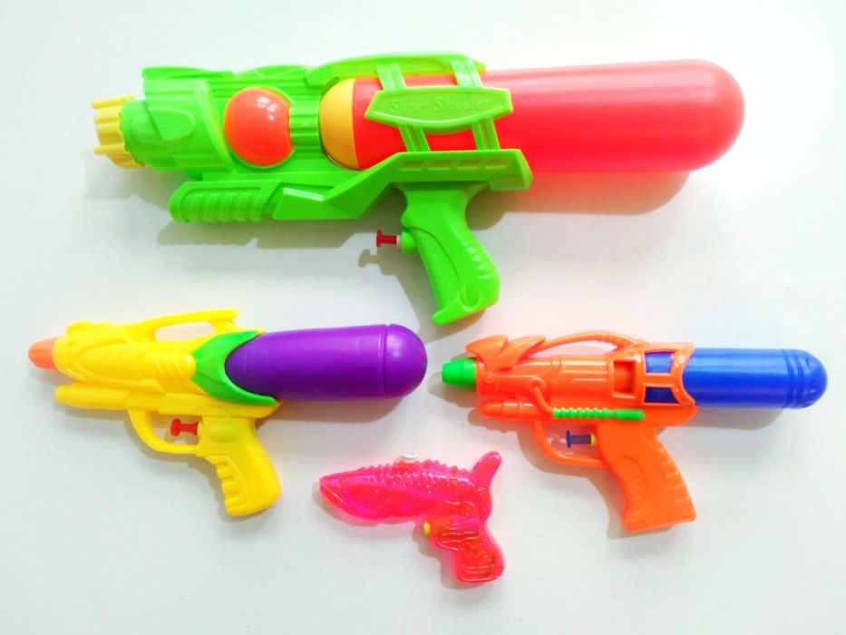 Пистолеты для стрельбы водой