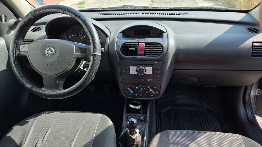 Opel Combo 2010 година 1.6 94 коня