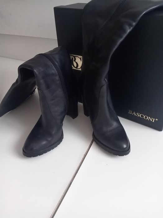 Продам сапоги зима, европейка. Фирма Баскони, 37 размер.