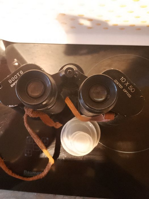 Бинокъл с каишка