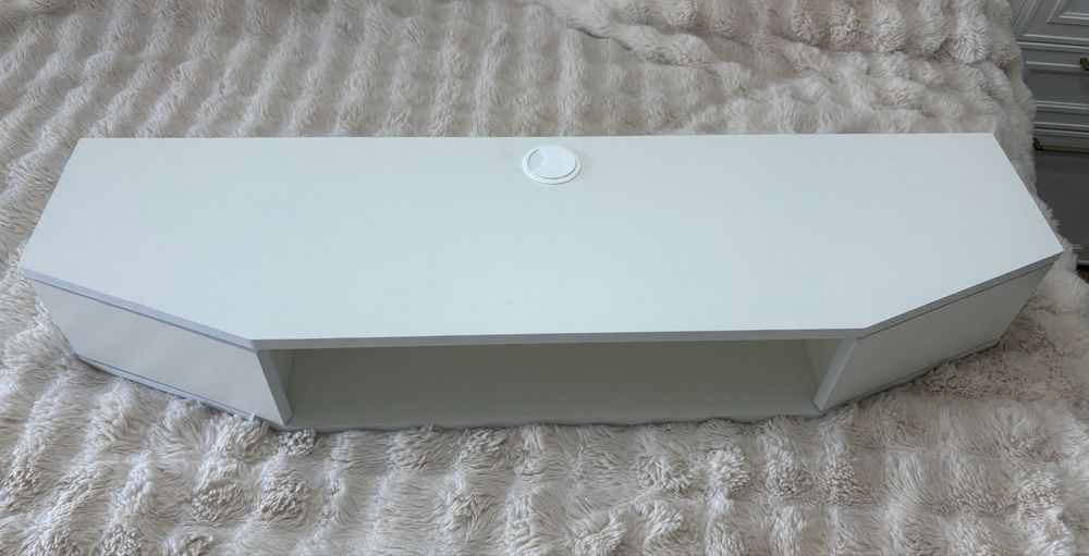 Продам полку под TV