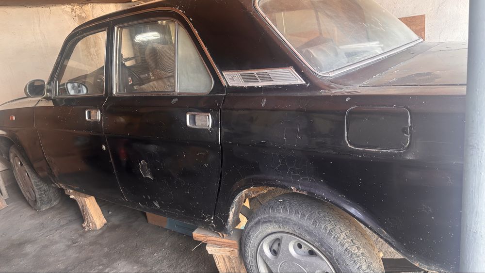 Продам волга         3102 черного цвета