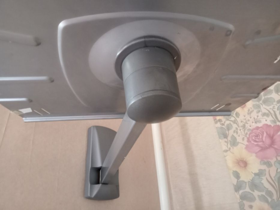 Кронштейн для телевизора