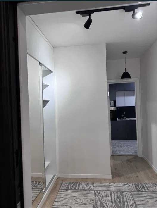 Сдается квартира красивим ремонтом