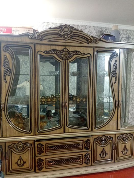 stenka sotiladi 3 million sòm