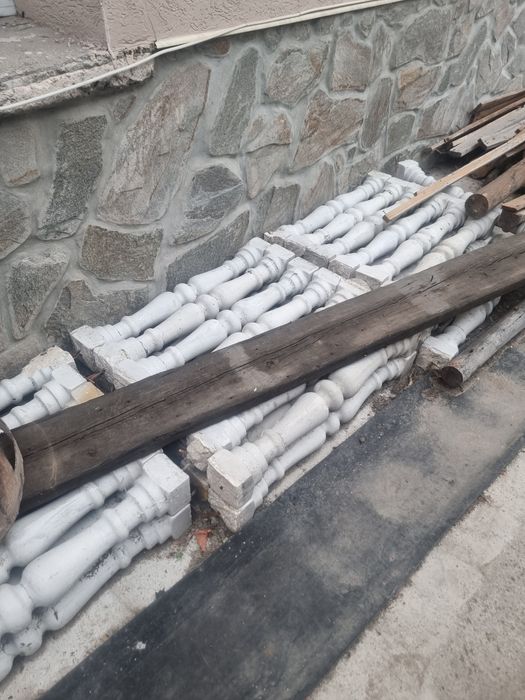 Колони за парапет 51-52 броя