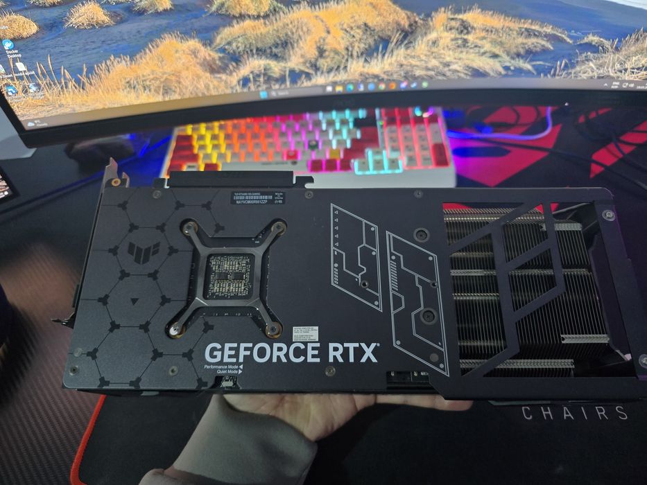 NVIDIA RTX 4080 TUF 16GB cu PTM 7950