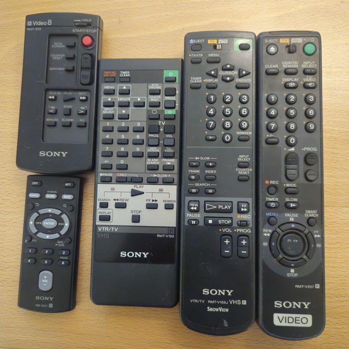 Sony telecomenzi diverse