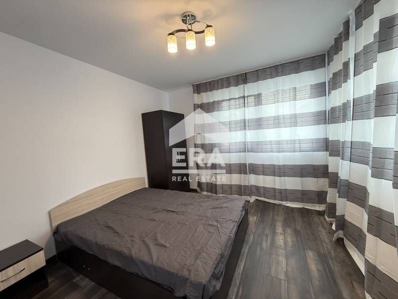 Ремонтирана и обзаведена, едноетажна къща под наем, в района на Зеленч