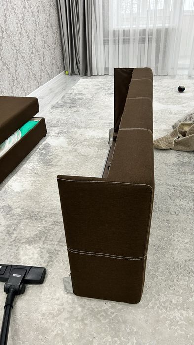 Продам диван в хорошем состоянии