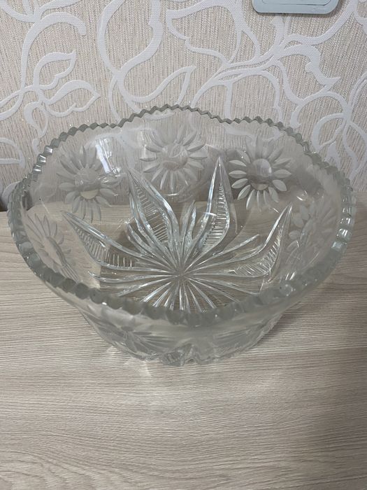 Продам вазу для фруктов