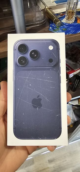 продам айфон 17про 256гб