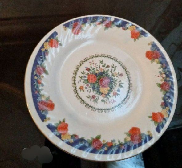 Тарелка сотилади енги 60 дона