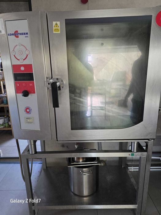 vand cuptor convectomat CONVOTHERM  10 tavi