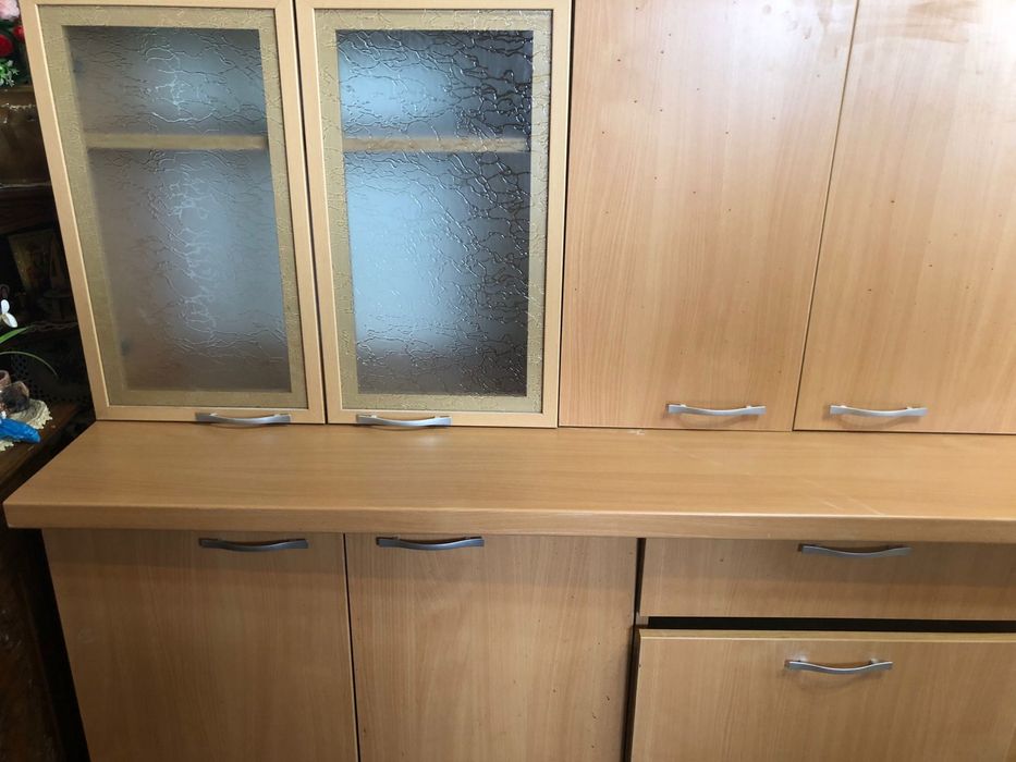 De vânzare mobilă de bucătărie – realizată la comandă