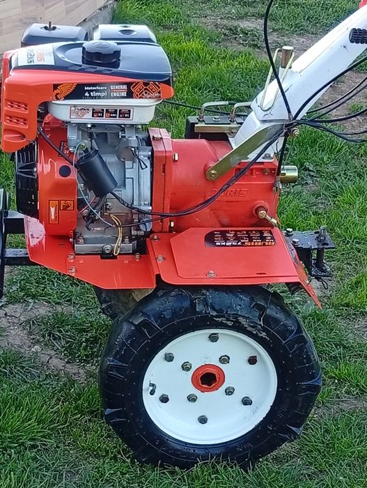 Vind motocultor de 9 ,5 cai