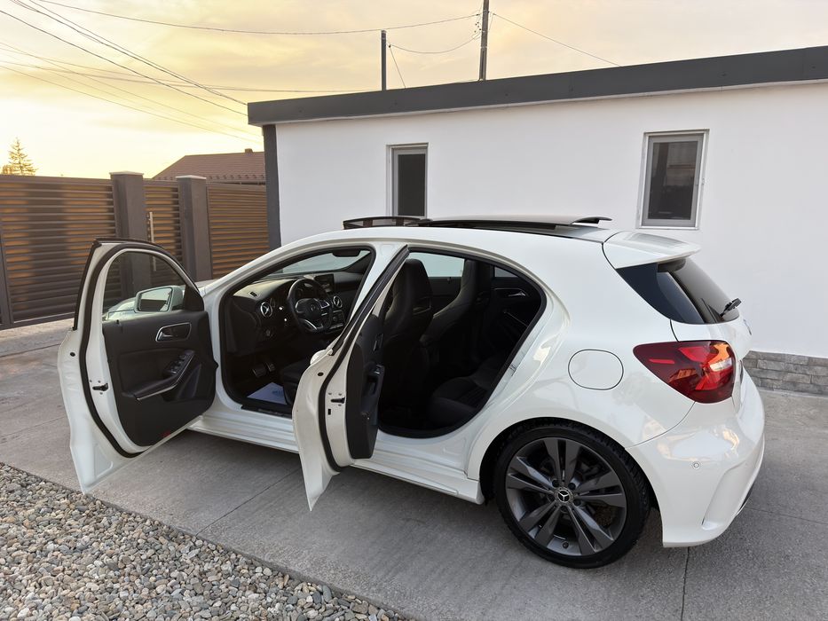 Mercedea A200 d 2016 AMG Line / Panoramic / Faruri Led /