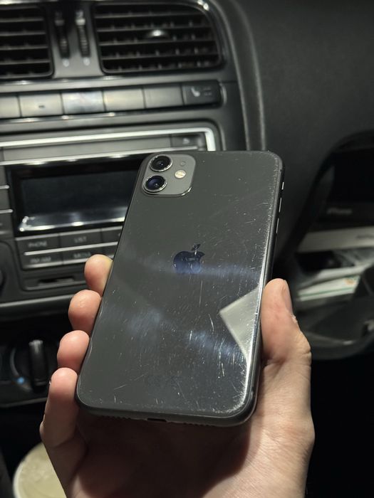 iphone 11 64gb 70% батарея