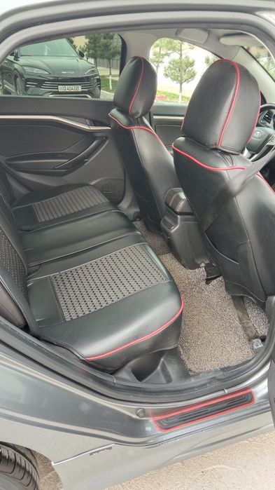 Лада Веста 2019 год.