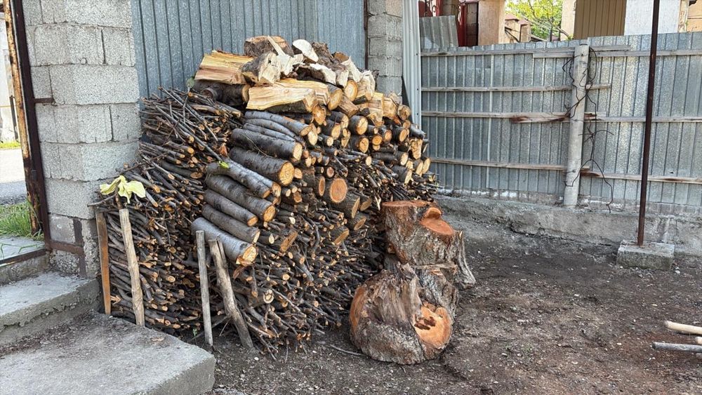 Отын, ағаш, шырпы, дрова