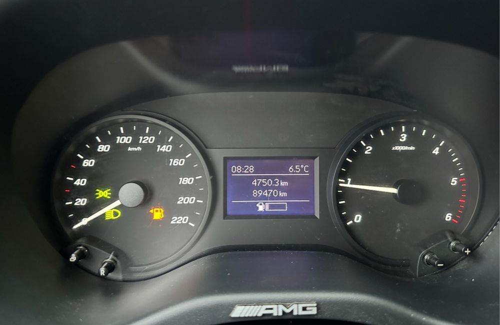 vând vito -89000 km reali,curat si ingrijit,euro 6,