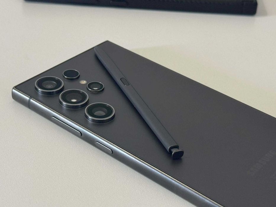 Бартер! Samsung Galaxy S24 Ultra Titanium Gray (Сив)