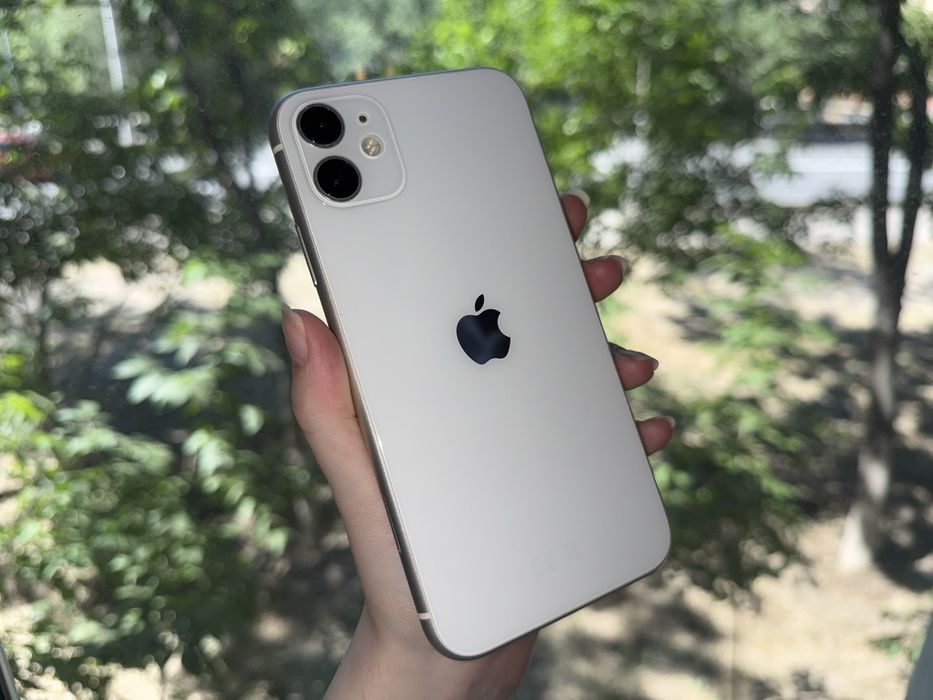 IPhone 11 64ГБ Белый | Хорошее состояние