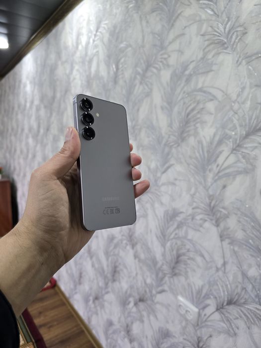 Srochno Samsung S25 2sim 12/256g sotiladi