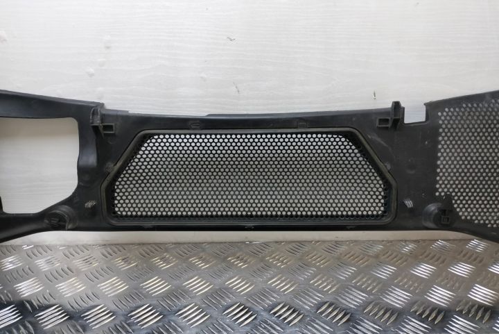 Grila  stergator parbriz   3d1819417g Volkswagen VW Phaeton prima gen