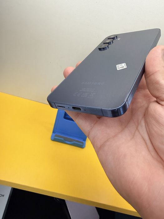 Samsung A 558+  256 gb