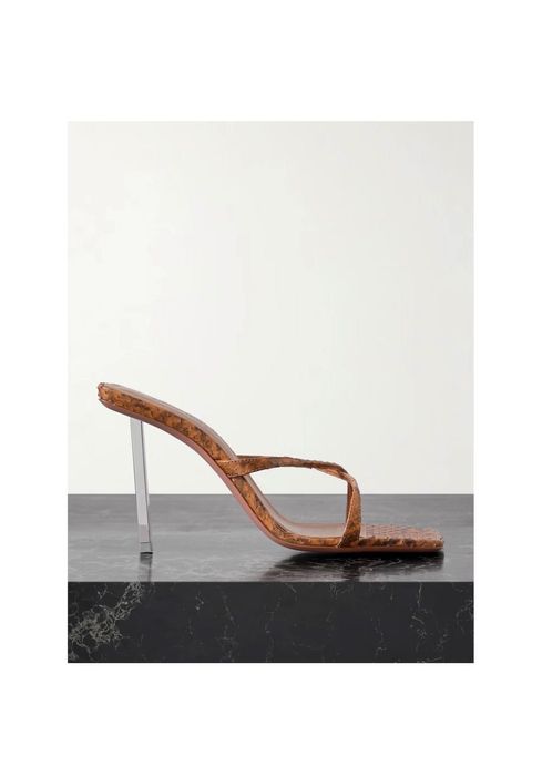 Amina Muaddi токчета