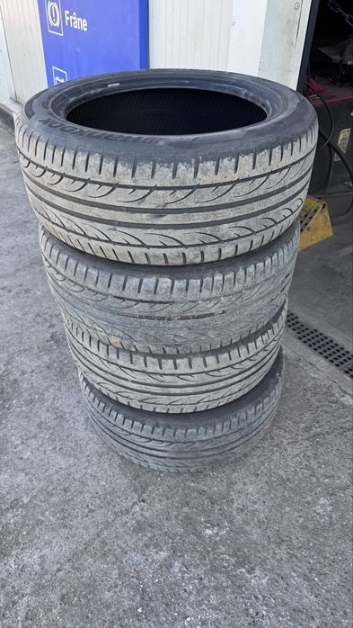 Se vand 4 cauciucuri Pirelli Ventus 225/55/R17