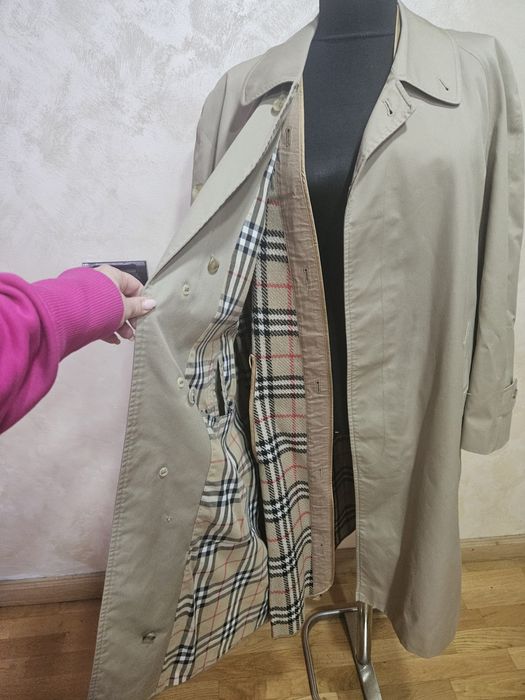 burberry trench Anunturi gratuite OLX.ro