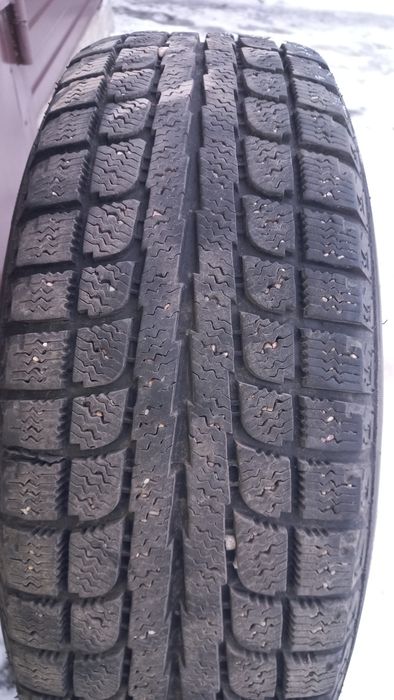 Продам шины б/у с дисками (оригинал)