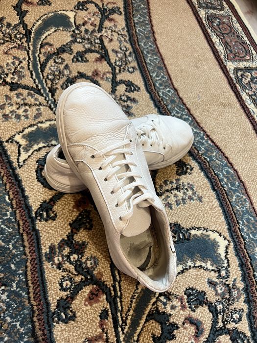 Adidasi piele naturala albi extra light ușori casual