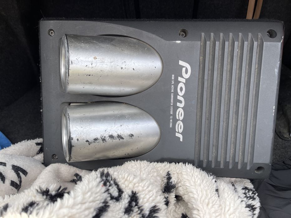 Se vinde Bass Pioneer