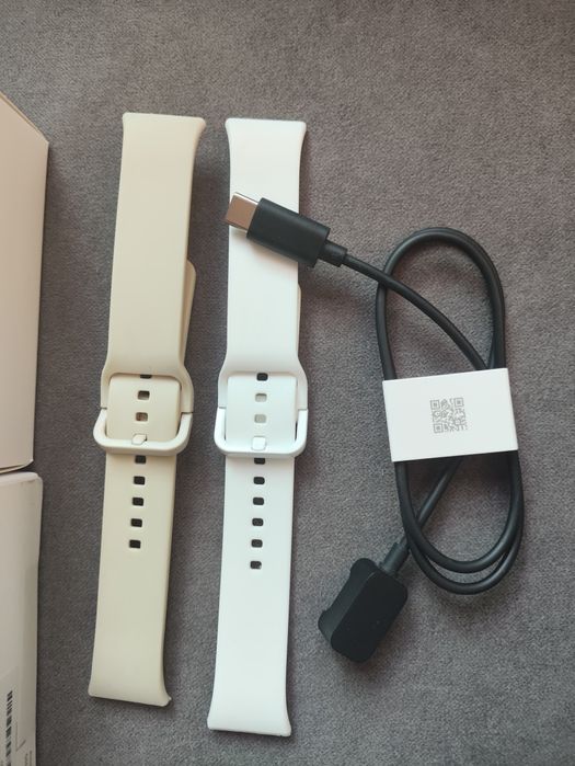 Samsung fit 3.   .