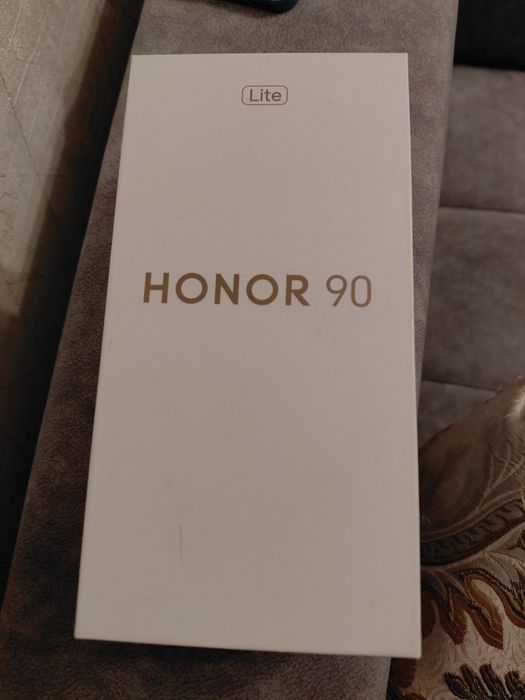 Телефон Honor 90 lite
