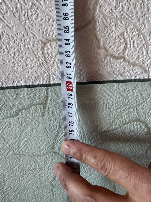 Продам стол стеклянный