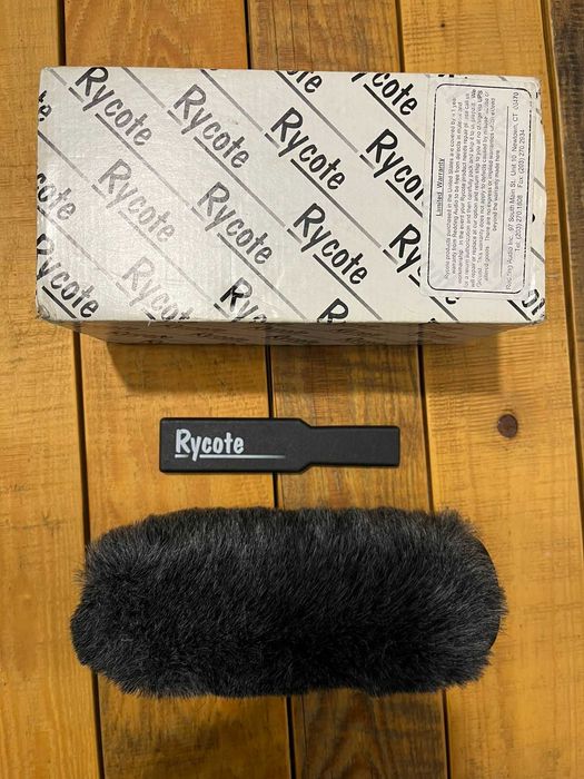 RØDE NTG3 професионален микрофон + Rycote Dead Cat - като нови