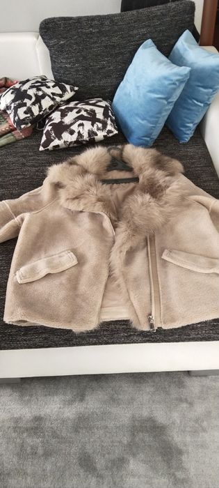 Шубка  воротник лиса