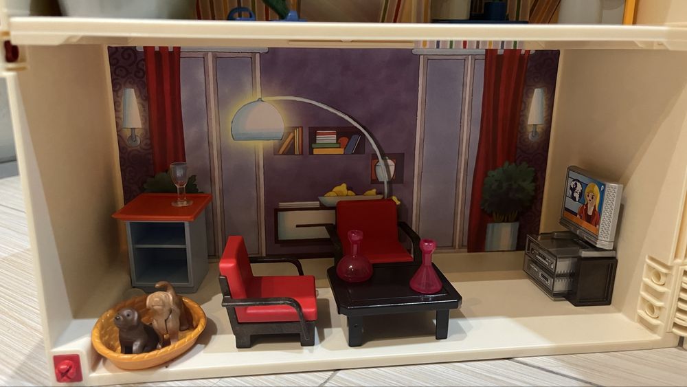 Преносима къща Playmobile