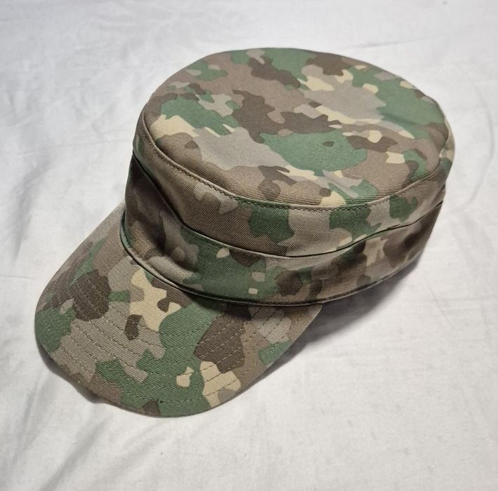 Capela mărimea 57 + cuc(stema)