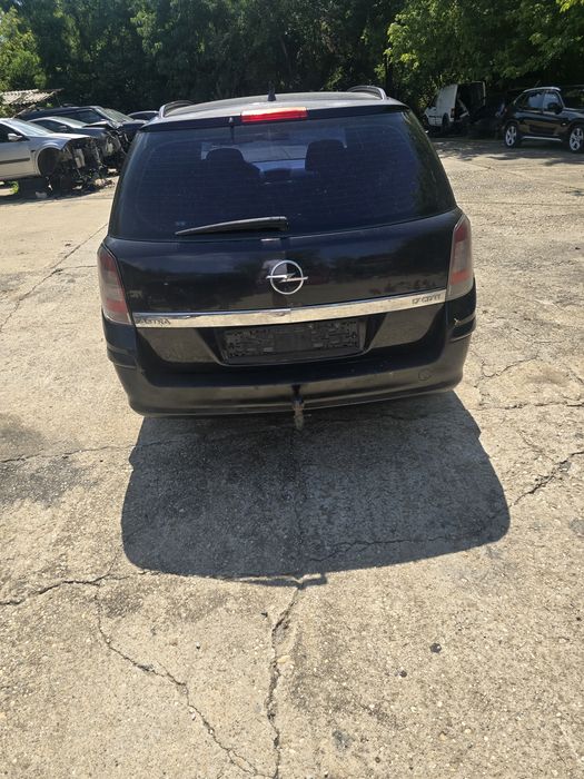 Piese Auto din Dezmembrari pentru Opel Astra H  2008 1.7 diesel
