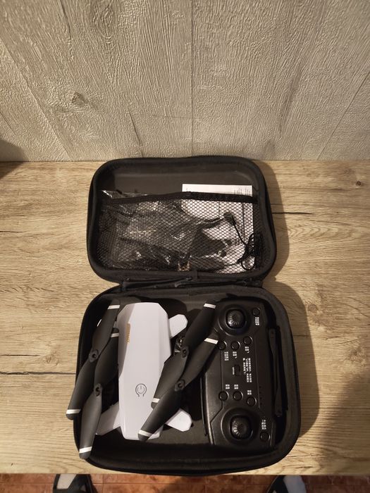 Дрон HD camera, управление чрез приложение