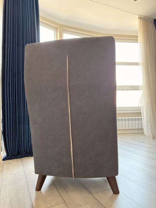 Продам 2 кресла синего цвета