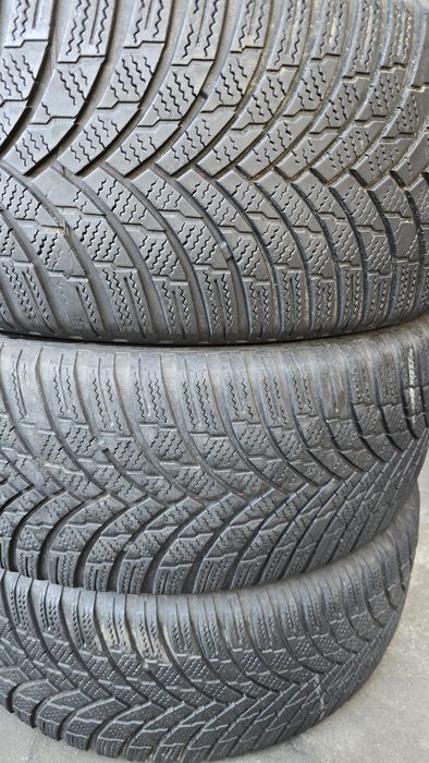 4 anvelope iarnă Firestone 215/50/17- dot 2022