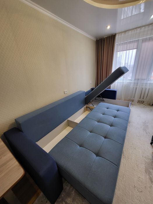 Диван в отличном состоянии .110000 тг.